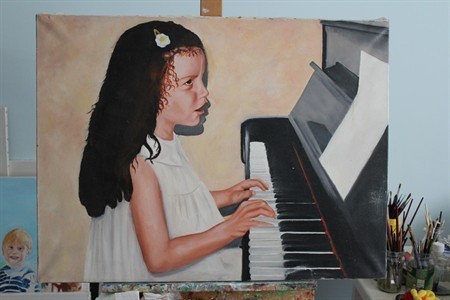 Bambina al piano 
