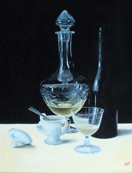 caraffa  con sfondo nero 
